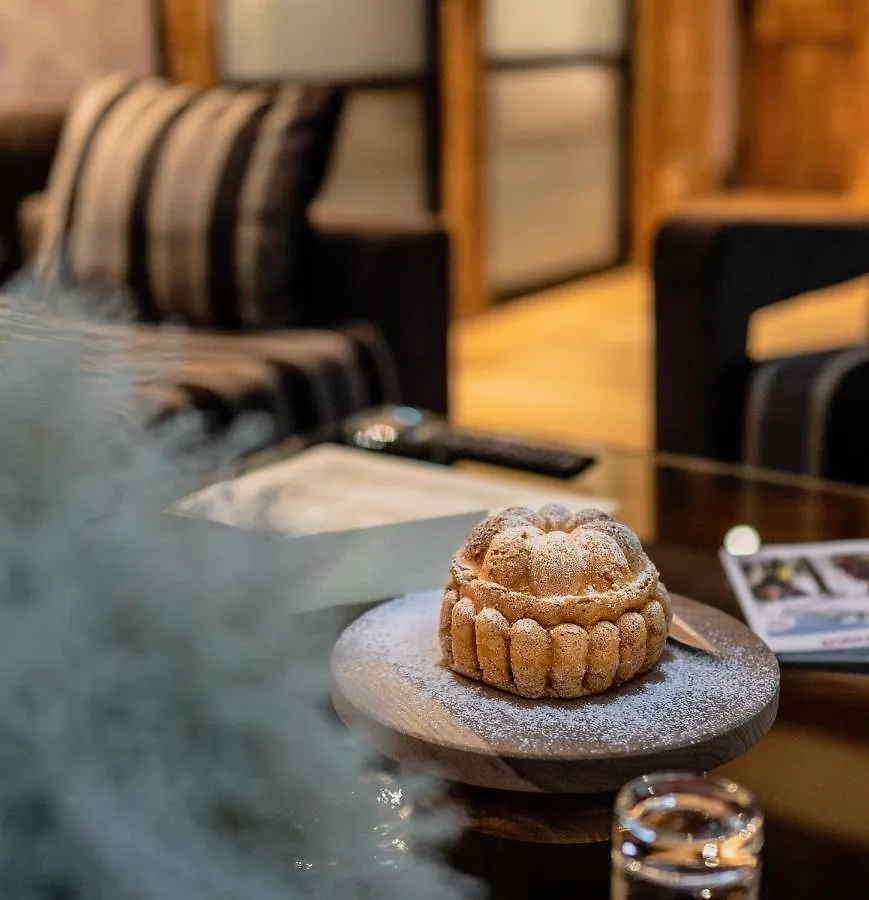 Les Suites - Maison Bouvier Tignes 5*,  France